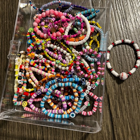 Bracelets - Picture 2 of 4